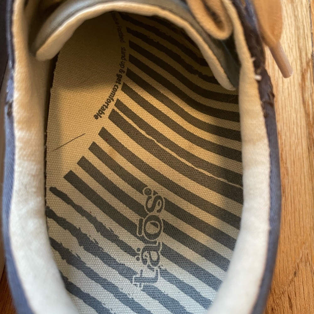 Taos Footwear Blue and Cream Sneakers - Picture 6 of 13